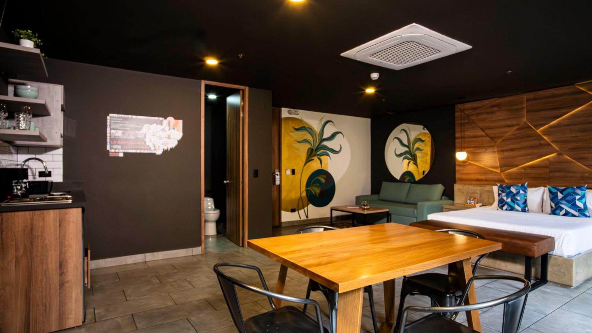 Los Patios Cool Living Меделин Екстериор снимка